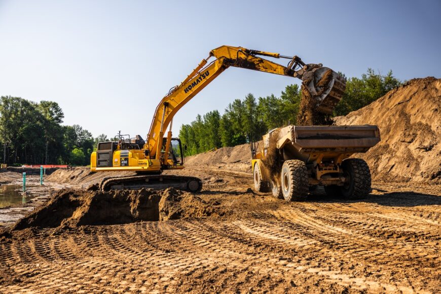 Fall City excavator loading haul truck